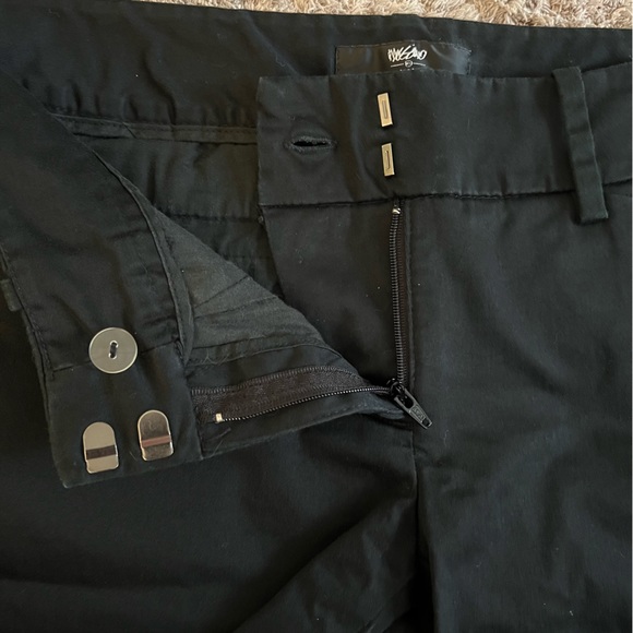 Mossimo Black Bermuda Shorts - Picture 5 of 13